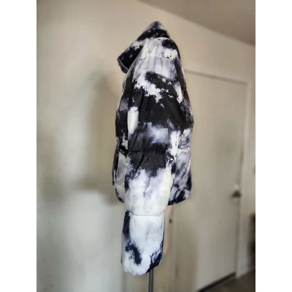 Ashley By 26 International Womens Tie Dye Puffer Jacket Black White Cloud Size M
